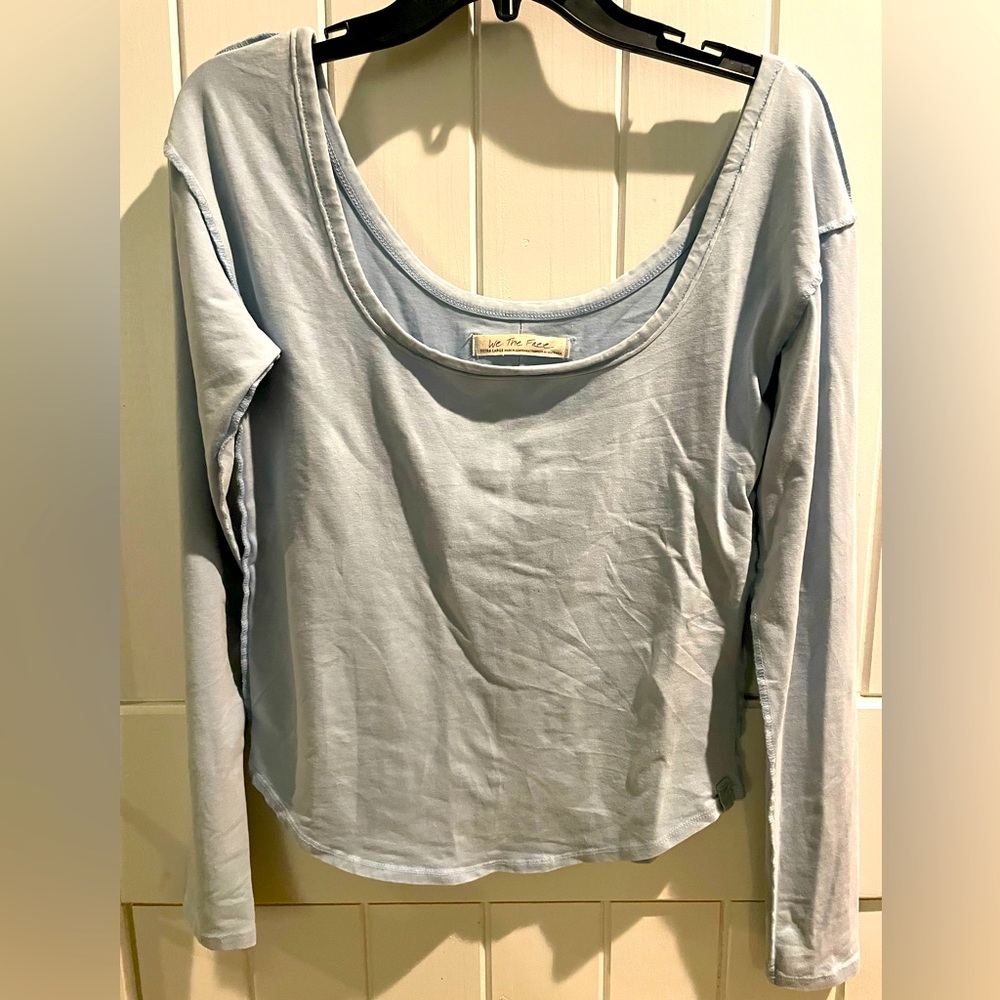 We the Free wide neck T-shirt? Light Blue.